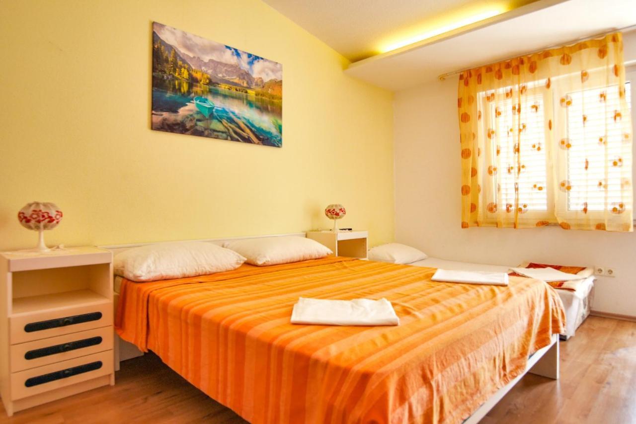 Apartments Babaja 奥米什 外观 照片